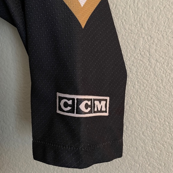 Authentic CCM NHL Dallas Stars Hockey Jersey Youth - Picture 6 of 7